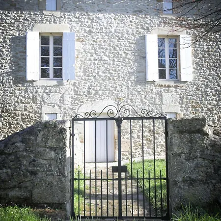 וילה Le Refuge D'alienor At Domaine Le Touran Near Saint Emilion *